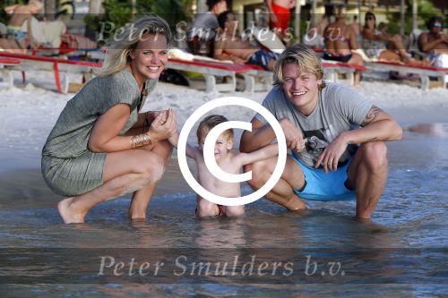 Curacao 31 december 2015
Thomas Berge met Myrthe Milius en hun zoon Jack op Curacao.