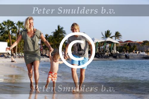 Curacao 31 december 2015
Thomas Berge met Myrthe Milius en hun zoon Jack op Curacao.