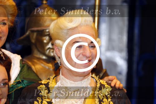 Scheveningen 13 december 2015
Premiere beauty and the beast met castleden oa Anouk Maas Freek Bartels Edwin Jonker Tony Neef Hugo Haenen en Loeki Knol.
Premiere vond plaats in het circustheater. Albert Verlinde is producent