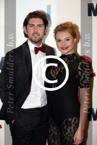 Amsterdam 14 december 2015
Premiere manneharten 2 in het nieuwe de la mar theater met als cast,
Barry Atsma Daan Schuurmans Jeroen Spitzenberger Fabian JansenMingus Dagelet Katja Herbers Hadewych Minis Jelka v Houten Liliana de Vries Maartje v d Wetering Barbara Sloesen Bo Maerten en Annick Boer. Lennart Timmerman met Vajen v d Bosch