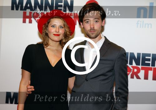 Amsterdam 14 december 2015
Premiere manneharten 2 in het nieuwe de la mar theater met als cast,
Barry Atsma Daan Schuurmans Jeroen Spitzenberger Fabian JansenMingus Dagelet Katja Herbers Hadewych Minis Jelka v Houten Liliana de Vries Maartje v d Wetering Barbara Sloesen Bo Maerten en Annick Boer. Willem Voogd met vriendin
