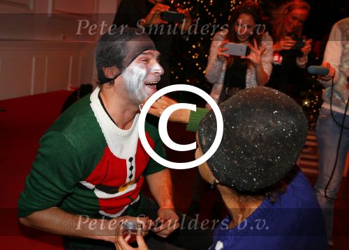 Hilversum 7 december 2015
Event Sky radio met kerstboom. De olgende bn ers doe mee.
 Xander de BuisonjÃ© & Sharon Doorson (dance4life), Barry Atsma (Diabetes Fonds) & Do (Stichting DON), Mari van de Ven & Dyanne Beekman (Hartstichting), Beau Schneider & Ruud Feltkamp (KWF Kankerbestrijding), Roel van Velzen & Roos MoggrÃ© (MasterPeace), Anouk Smulders & ManuÃ«la Kemp (Ruby and Rose), Ellen ten Damme & Henk Schiffmacher (Stichting Vluchteling), Bartho Braat & Lone van Roosendaal (Trombosestichting) en Danny de Munk & Vivian Reijs (Voedselbanken Nederland).
Vakjury
De vakjury bestaat dit jaar uit voorzitter Nance Coolen (presentatrice en winnares van CTFC 2014), Fred van Leer (kledingstylist en presentator) en Pascal Koeleman (ondernemer en jurylid van SBS 6\' Hollands Beste Bloemstylis