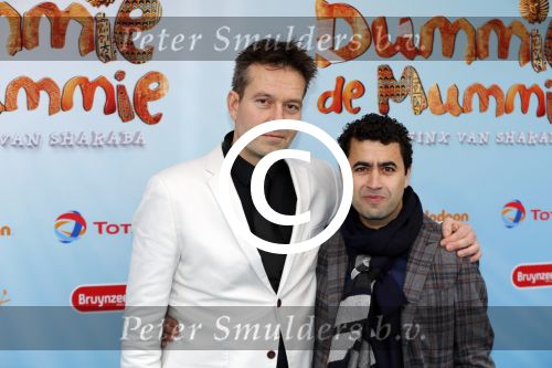 Amsterdam 6 december 2015
Premiere Dummie de Mummie in theater Amsterdam.
Yahya Gaier met Pim v Hoeve