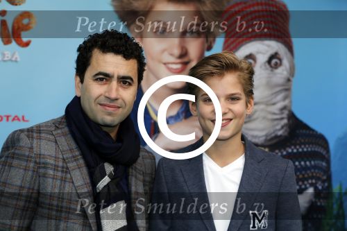 Amsterdam 6 december 2015
Premiere Dummie de Mummie in theater Amsterdam.
Yahya Gaier met Pim v Hoeve