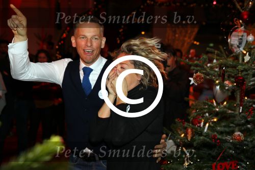 Hilversum 7 december 2015
Event Sky radio met kerstboom. De olgende bn ers doe mee.
 Xander de BuisonjÃ© & Sharon Doorson (dance4life), Barry Atsma (Diabetes Fonds) & Do (Stichting DON), Mari van de Ven & Dyanne Beekman (Hartstichting), Beau Schneider & Ruud Feltkamp (KWF Kankerbestrijding), Roel van Velzen & Roos MoggrÃ© (MasterPeace), Anouk Smulders & ManuÃ«la Kemp (Ruby and Rose), Ellen ten Damme & Henk Schiffmacher (Stichting Vluchteling), Bartho Braat & Lone van Roosendaal (Trombosestichting) en Danny de Munk & Vivian Reijs (Voedselbanken Nederland).
Vakjury
De vakjury bestaat dit jaar uit voorzitter Nance Coolen (presentatrice en winnares van CTFC 2014), Fred van Leer (kledingstylist en presentator) en Pascal Koeleman (ondernemer en jurylid van SBS 6\' Hollands Beste Bloemstylis