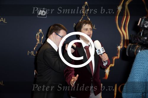 Utrecht 6 januari 2016
Uitreiking musical awards in het beatrixtheater.
presentatoren met syndroom v Down