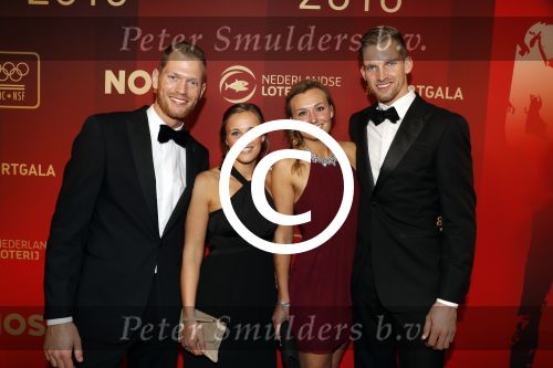 Amsterdam 21 december 2016
Sportman en sportvrouw van het jaar verkiezing tijdens het sportgala in de RAI.
Alexander Brouwer en Robert Meeuwsen (R) met partners