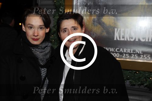 Amsterdam 22 december 2016
Premiere wereld kerstcircus in Carre. Anne v Veen met partner