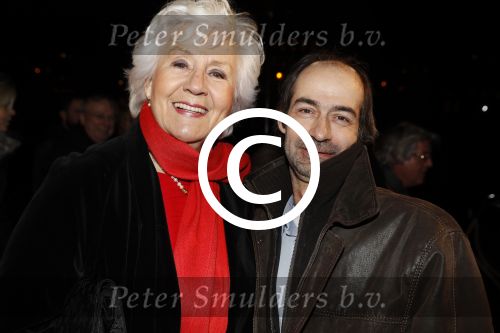 Amsterdam 22 december 2016
Premiere wereld kerstcircus in Carre. Annewil Blankers met zoon