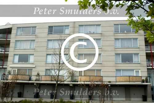 Hoofddorp 10 april 2002
 
 Huis Conny vandenbosch

Peter Smulders bv