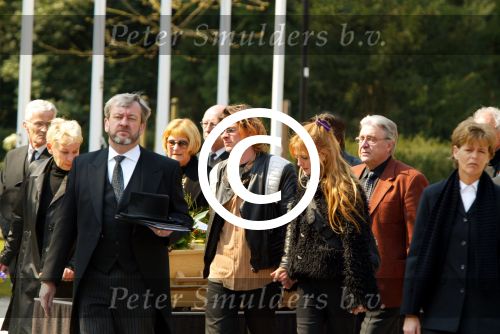 Leusden 10 april 2002

Begrafenis Conny Vandenbosch op Rusthof.
Zoon Conny

Peter Smulders bv