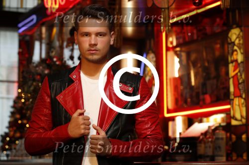 Amsterdam 21 december 2016 
Dave Dekker gefotografeerd voor SBS6 waar ze met een real live soap komen over zijn leven. \