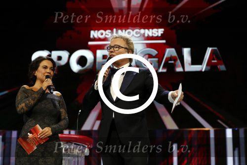Amsterdam 21 december 2016
Sportman en sportvrouw van het jaar verkiezing tijdens het sportgala in de RAI. Dione de Graaff met Tom Egbers
