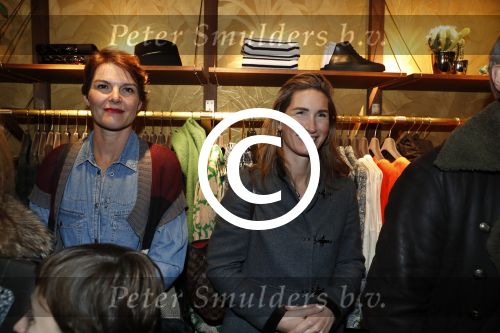 Amsterdam 17 december 2016 
Opening winkel Nynke Wynia door vriendin Micky Hoogendijk. Evelyne Westerman