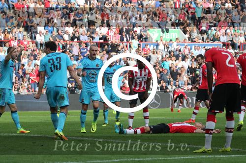 Eindhoven, 18 September 2016 PSV-Feyenoord, eindstand 0-1 Kompetitie Seizoen 2016-2017.
Hector Moreno is uitgeteld na de nederlaag