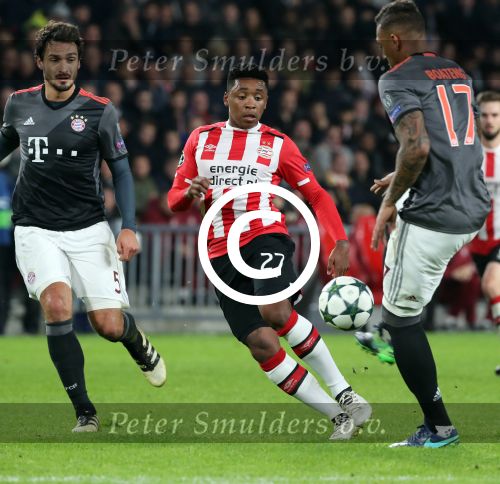 Eindhoven, 1 November 2016
4e wedstrijd voorronde Champions Leaugue seizoen 2016/2017
PSV-Bayern Munchen, eindstand 1-2
Jerome Boateng Steven Bergwijn en Mats Hummels