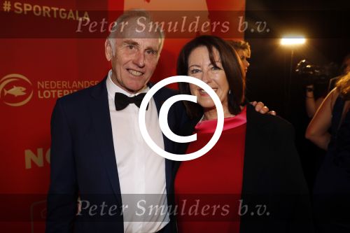 Amsterdam 21 december 2016
Sportman en sportvrouw van het jaar verkiezing tijdens het sportgala in de RAI.
Joop Zoetemelk met partner
