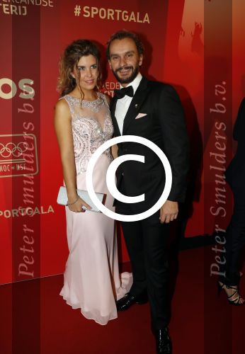 Amsterdam 21 december 2016
Sportman en sportvrouw van het jaar verkiezing tijdens het sportgala in de RAI. Joost Luiten met zijn vriendin