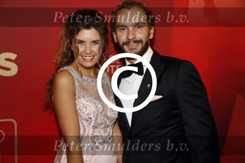 Amsterdam 21 december 2016
Sportman en sportvrouw van het jaar verkiezing tijdens het sportgala in de RAI. Joost Luiten met zijn vriendin
