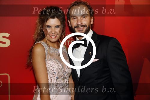 Amsterdam 21 december 2016
Sportman en sportvrouw van het jaar verkiezing tijdens het sportgala in de RAI. Joost Luiten met zijn vriendin