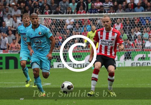 Eindhoven, 18 September 2016 PSV-Feyenoord, eindstand 0-1 Kompetitie Seizoen 2016-2017.
Jorrit Hendrix Karim El Ahmadi