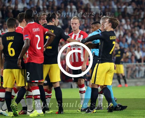 Eindhoven, 13 September 2016
PSV-Atletico Madrid, eindstand 0-1 
Eerste wedstrijd voorronde CL Seizoen 2016-2017
Jorrit Hendrix en Antoine Griezman Diego Godin