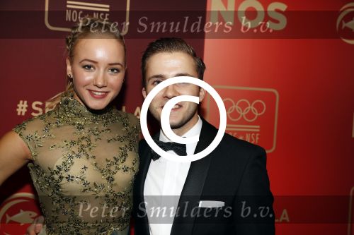 Amsterdam 21 december 2016
Sportman en sportvrouw van het jaar verkiezing tijdens het sportgala in de RAI. Lieke Sanne Vincent en moeder Gemma Wevers zijn aanwezig als Sanne sportvrouw van het jaar wordt. Lieke met vriend