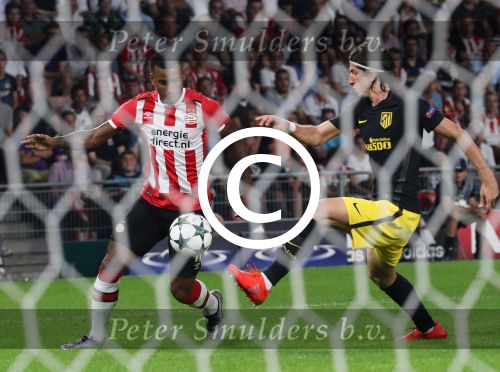 Eindhoven, 13 September 2016
PSV-Atletico Madrid, eindstand 0-1 
Eerste wedstrijd voorronde CL Seizoen 2016-2017
Luciano Narsingh en Filipe Luis Kasmirski in duel