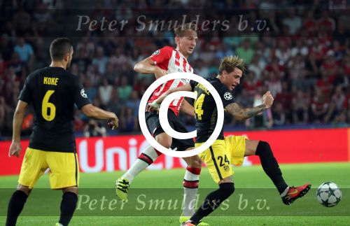 Eindhoven, 13 September 2016
PSV-Atletico Madrid, eindstand 0-1 
Eerste wedstrijd voorronde CL Seizoen 2016-2017
Luuk de Jong en Jose Maria Gimenez in duel