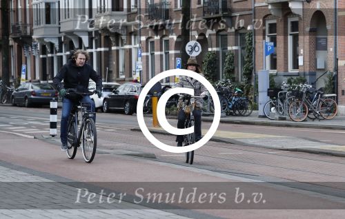 Amsterdam 24 december 2016 
Nada v Nie met Frank Bakker waar ze vorige week mee getrouwd is.