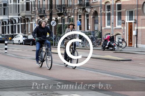 Amsterdam 24 december 2016 
Nada v Nie met Frank Bakker waar ze vorige week mee getrouwd is.