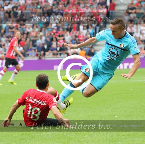 Eindhoven, 18 September 2016 PSV-Feyenoord, eindstand 0-1 Kompetitie Seizoen 2016-2017.
Nicolai Jorgensen Andres Guardado