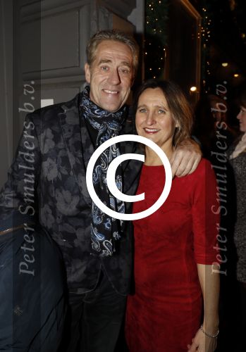 Amsterdam 22 december 2016
Premiere wereld kerstcircus in Carre. Peter Heerschop met vrouw