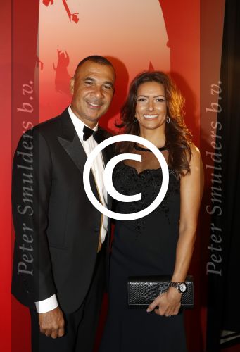 Amsterdam 21 december 2016
Sportman en sportvrouw van het jaar verkiezing tijdens het sportgala in de RAI. Ruud Gullit met vriendin Karin de Rooij