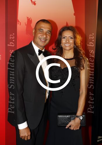Amsterdam 21 december 2016
Sportman en sportvrouw van het jaar verkiezing tijdens het sportgala in de RAI. Ruud Gullit met vriendin Karin de Rooij