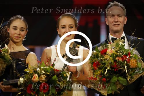 Amsterdam 21 december 2016
Sportman en sportvrouw van het jaar verkiezing tijdens het sportgala in de RAI. Lieke Sanne Vincent en moeder Gemma Wevers zijn aanwezig als Sanne sportvrouw van het jaar wordt