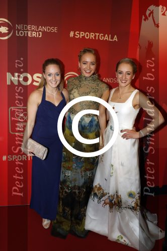 Amsterdam 21 december 2016
Sportman en sportvrouw van het jaar verkiezing tijdens het sportgala in de RAI. Lieke Sanne Vincent en moeder Gemma Wevers zijn aanwezig als Sanne sportvrouw van het jaar wordt