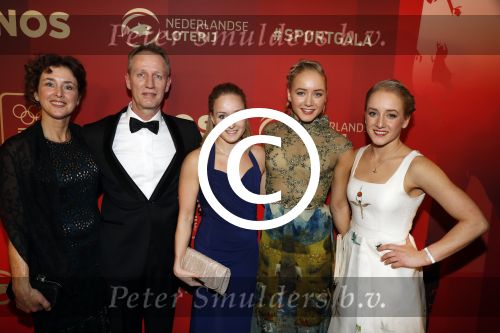 Amsterdam 21 december 2016
Sportman en sportvrouw van het jaar verkiezing tijdens het sportgala in de RAI. Lieke Sanne Vincent en moeder Gemma Wevers zijn aanwezig als Sanne sportvrouw van het jaar wordt