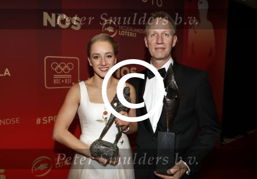 Amsterdam 21 december 2016
Sportman en sportvrouw van het jaar verkiezing tijdens het sportgala in de RAI. Lieke Sanne Vincent en moeder Gemma Wevers zijn aanwezig als Sanne sportvrouw van het jaar wordt