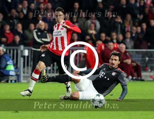 Eindhoven, 1 November 2016
4e wedstrijd voorronde Champions Leaugue seizoen 2016/2017
PSV-Bayern Munchen, eindstand 1-2
Santiago Arias en Mats Hummels