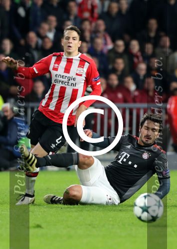 Eindhoven, 1 November 2016
4e wedstrijd voorronde Champions Leaugue seizoen 2016/2017
PSV-Bayern Munchen, eindstand 1-2
Santiago Arias en Mats Hummels