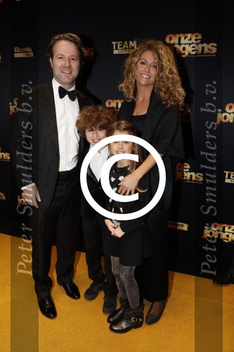 Amsterdam 19 december 2016 
Premiere onze Jongens in Tuschinski. Sharon Wins  met Ruben Troostwijk Zep en zijn zus