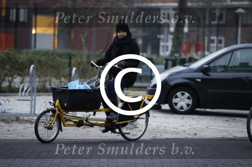 Amsterdam 20 december 2016
Susan Visser op haar bakfiets in Amsterdam