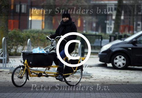 Amsterdam 20 december 2016
Susan Visser op haar bakfiets in Amsterdam