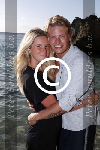 Curacao San Juan 5 januari 2017
Thomas Berge met zijn nieuwe vriendin Cassidy Roeks op vakantie op curacao.