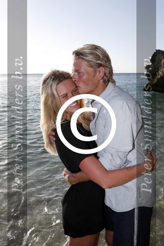Curacao San Juan 5 januari 2017
Thomas Berge met zijn nieuwe vriendin Cassidy Roeks op vakantie op curacao.