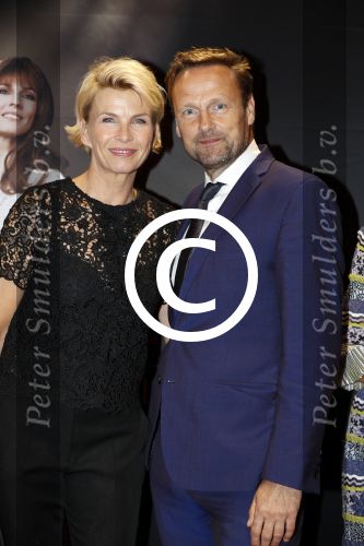 Amsterdam 2 oktober 2017
Premiere Liesbeth List de musical in Carre. Anita Witzier met man