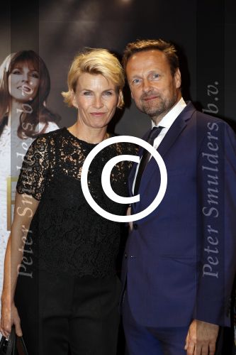 Amsterdam 2 oktober 2017
Premiere Liesbeth List de musical in Carre. Anita Witzier met man