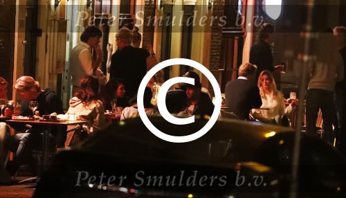 Amsterdam 18 oktober 2017
Anna Nooshin met vriend op terras bij Castell