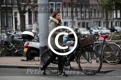 Amsterdam 19 december 2017
Astrid Joosten doet kerst inkopen.